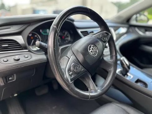 Used 2018 Buick LaCrosse Essence FWD image 20