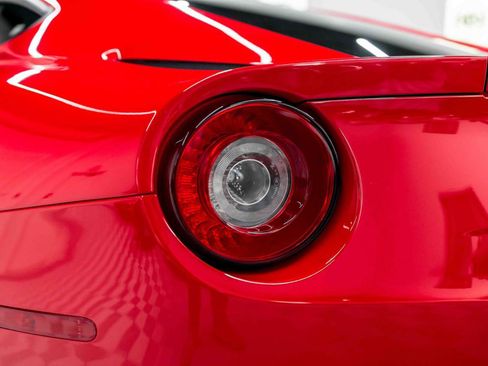 Used 2014 Ferrari F12 Berlinetta image 35