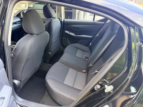Used 2024 Nissan Sentra SV FWD image 19