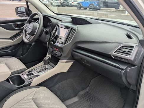 Used 2022 Subaru Forester AWD/4WD image 32