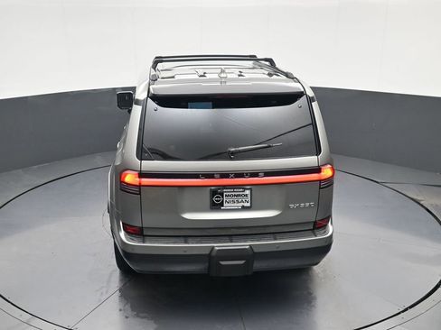 Used 2024 Lexus GX 550 w/ Accessory Package (2T) image 29