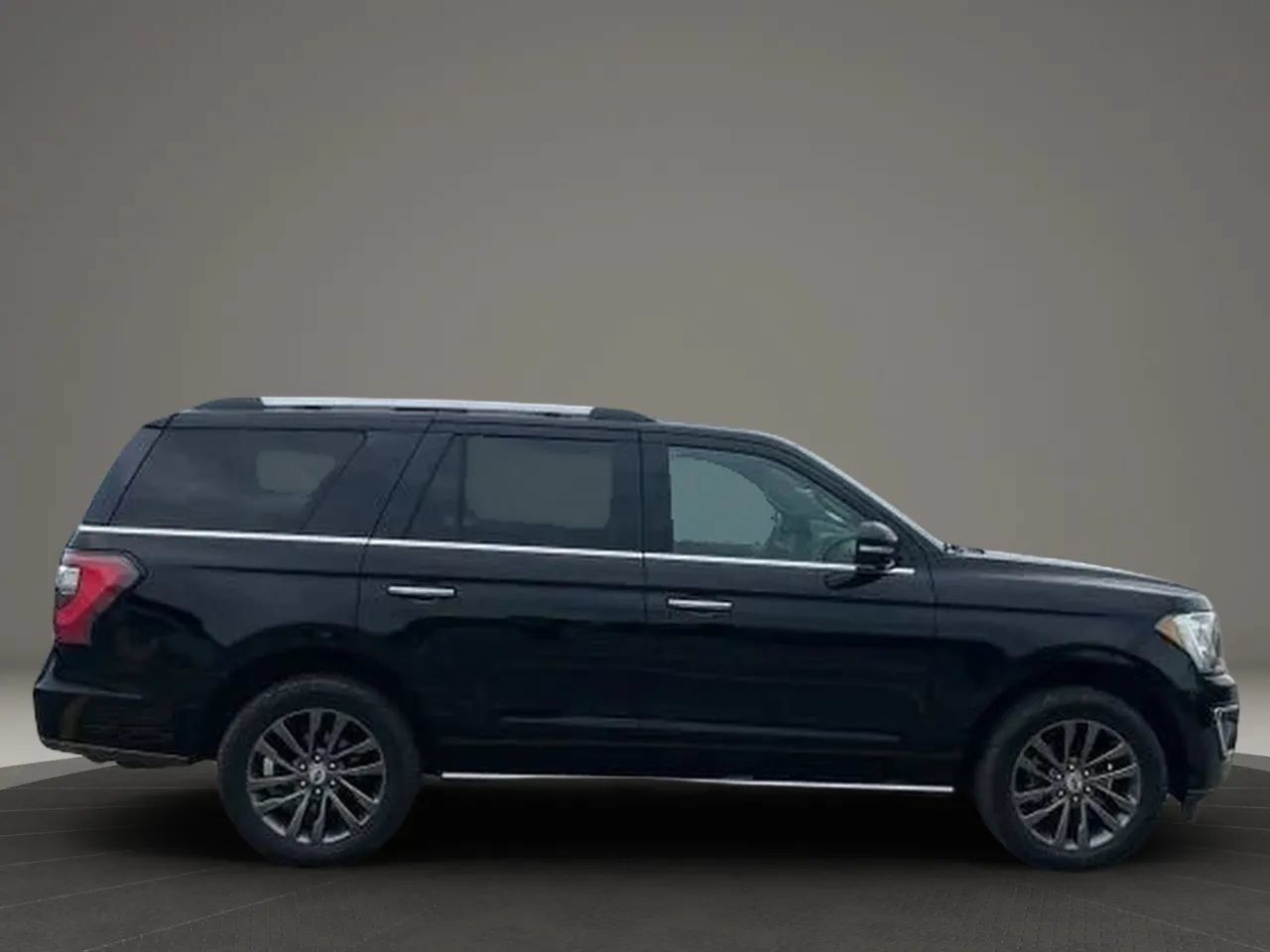 Used 2020 Ford Expedition Limited AWD/4WD image 10