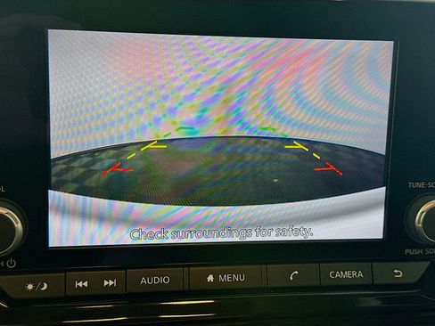 Used 2025 Nissan Pathfinder SV image 22