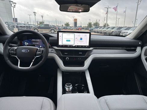 New 2026 Ford Explorer Platinum w/ LUX Leather Package image 42
