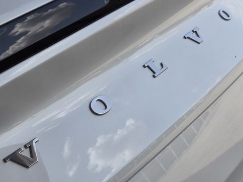 New 2026 Volvo EX90 Plus AWD/4WD image 13