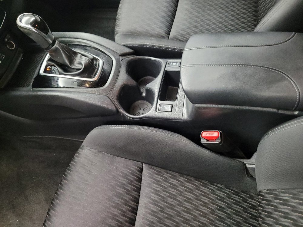 Used 2018 Nissan Rogue SV FWD image 26