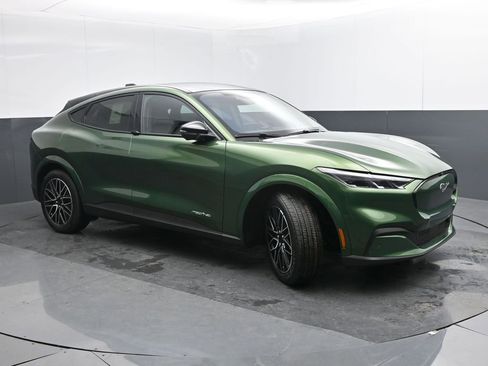 New 2025 Ford Mustang Mach-E Premium image 7