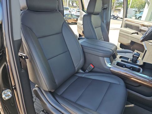 New 2026 Chevrolet Silverado 1500 LT Trail Boss w/ LT Trail Boss Premium Package AWD/4WD image 10