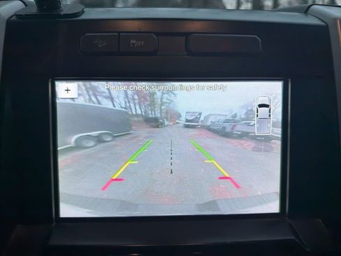 Used 2016 Ford F150 Lariat w/ Equipment Group 502A Luxury image 23