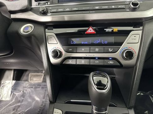 Used 2017 Hyundai Elantra Limited w/ Limited Ultimate Package 05 FWD image 6