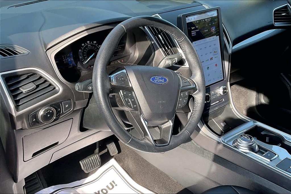 Certified 2024 Ford Edge SEL AWD/4WD image 13