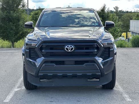 Used 2024 Toyota Tacoma SR AWD/4WD image 28