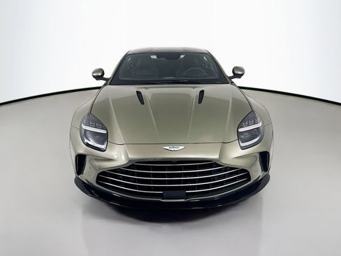 Used 2025 Aston Martin V8 Vantage Coupe RWD image 2