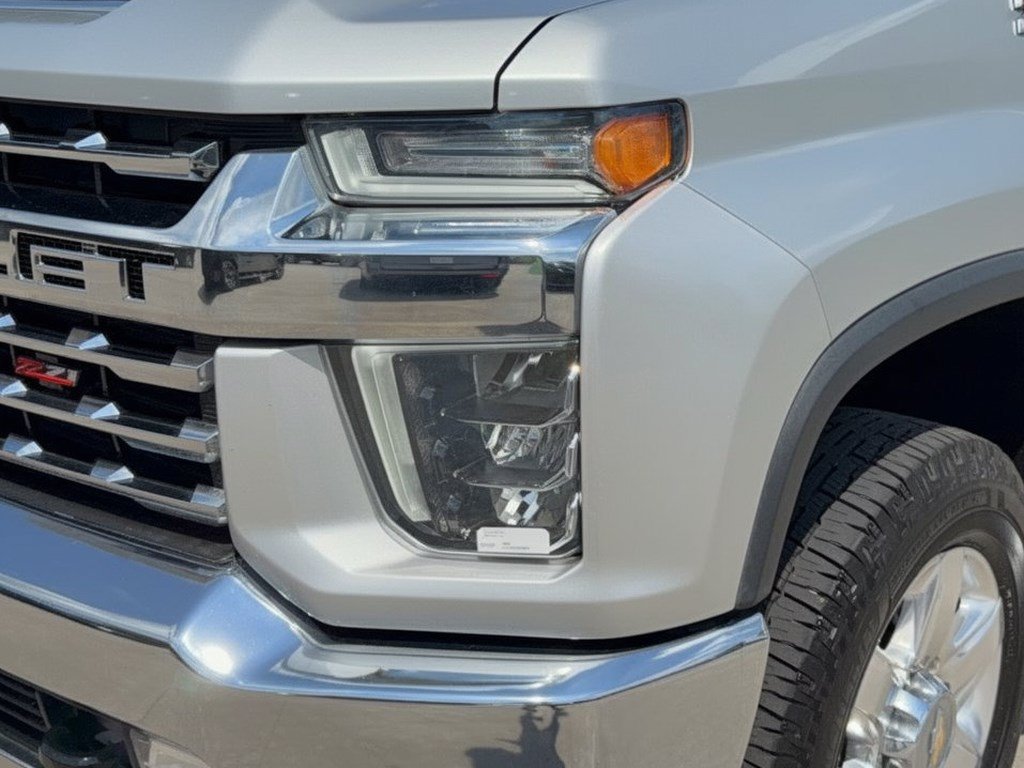 Used 2021 Chevrolet Silverado 2500 LTZ w/ LTZ Convenience Package AWD/4WD image 12
