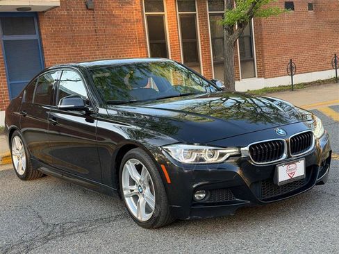 Used 2017 BMW 330e w/ M Sport Package image 4