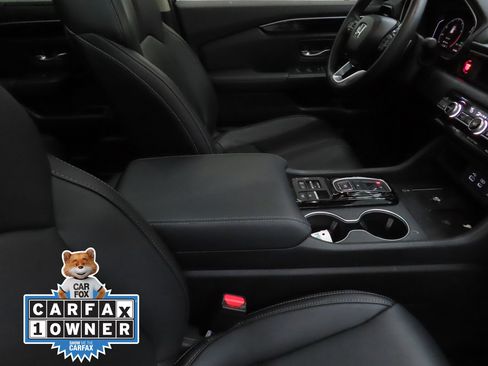 Used 2025 Honda Pilot Touring image 23