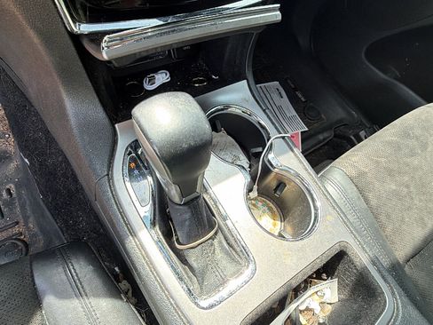 Used 2019 Jeep Grand Cherokee Altitude image 31