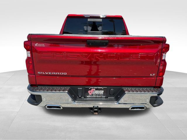Used 2022 Chevrolet Silverado 1500 LT AWD/4WD image 6