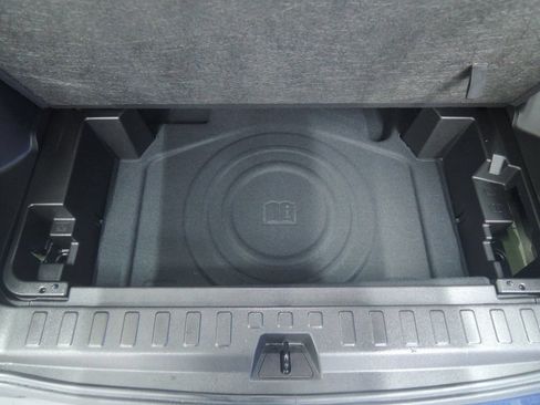 Used 2024 Chevrolet Equinox LT FWD image 29
