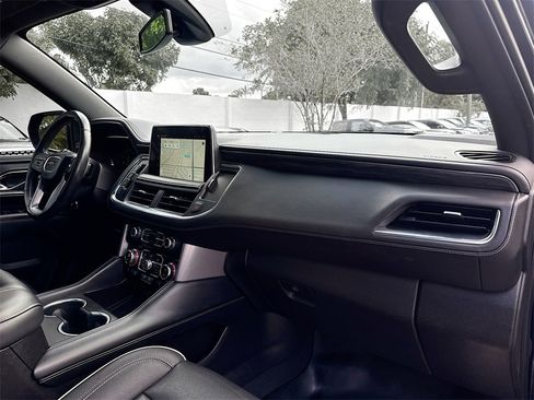 Used 2022 GMC Yukon SLT w/ SLT Premium Package image 33