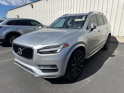 Used 2017 Volvo XC90 T6 Momentum w/ Vision Package