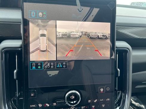 New 2026 GMC Yukon XL AT4 w/ AT4 Premium Package image 19