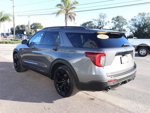 Certified 2023 Ford Explorer ST-Line w/ Class IV Trailer Tow Package image 7