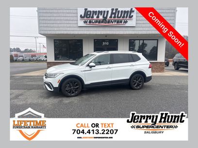 Used 2024 Volkswagen Tiguan SE