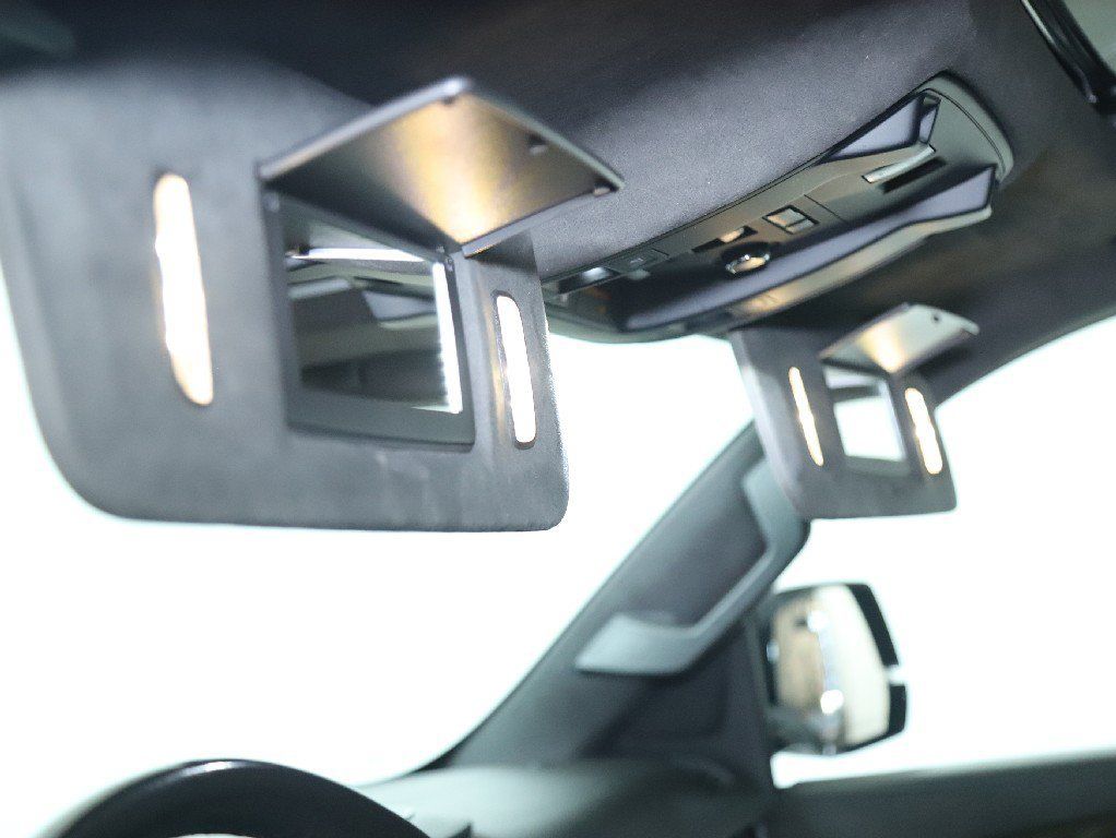 Used 2020 Cadillac Escalade Platinum AWD/4WD image 24