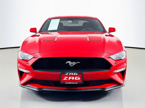 Used 2018 Ford Mustang Coupe image 8