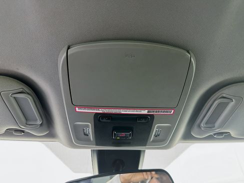 Used 2023 Toyota Camry SE FWD image 17