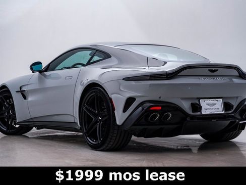 Used 2025 Aston Martin V8 Vantage Coupe image 8