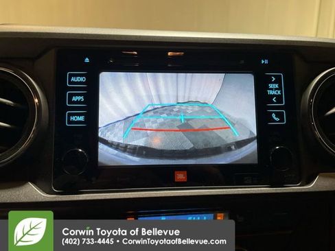 Used 2019 Toyota Tacoma TRD Off-Road image 19