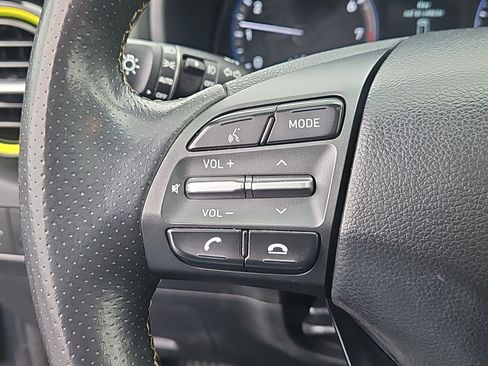 Used 2018 Hyundai Kona Limited image 15