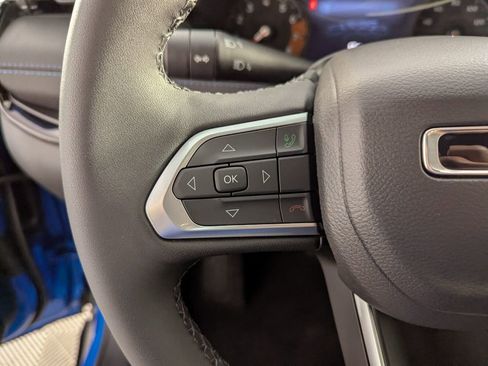 New 2026 Jeep Compass Latitude image 19