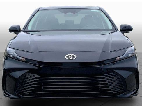 Used 2026 Toyota Camry LE FWD image 4
