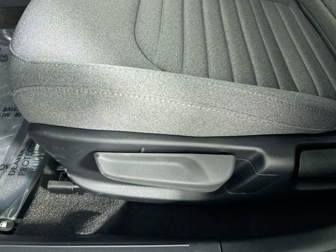 New 2025 Kia K4 EX image 15