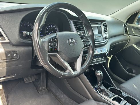 Used 2017 Hyundai Tucson Value FWD image 17
