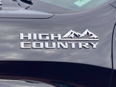 Used 2024 Chevrolet Silverado 1500 High Country AWD/4WD image 10