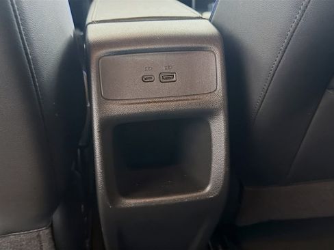 Used 2025 Buick Envista Sport Touring FWD image 25