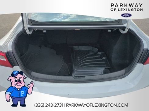Used 2023 Chevrolet Malibu LT FWD image 30
