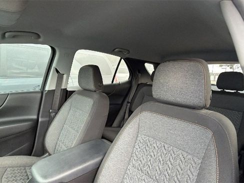 Used 2022 Chevrolet Equinox LT image 10