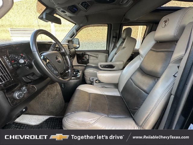 Used 2021 GMC Savana 2500 RWD image 27