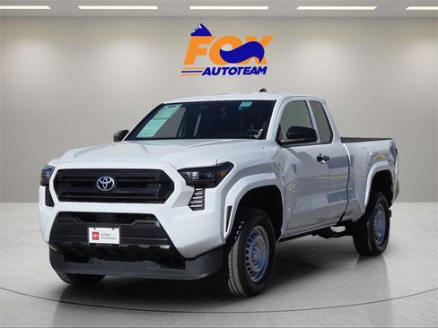 Certified 2025 Toyota Tacoma SR image 1