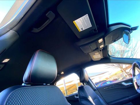 Used 2024 Ford Escape ST-Line image 13