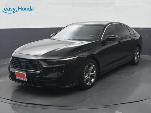 Used 2023 Honda Accord EX-L image 3
