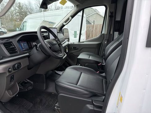 New 2026 Ford Transit 250 148 Medium Roof w/ Load Area Protection Package RWD image 11