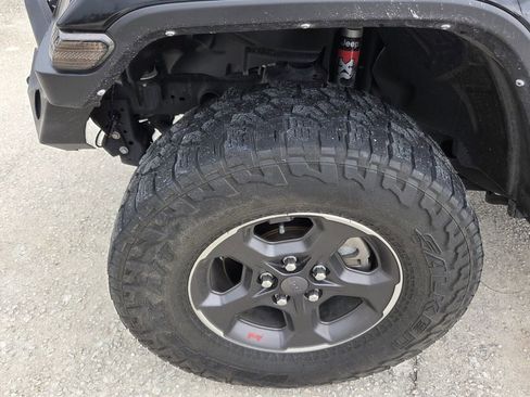 Used 2022 Jeep Gladiator Rubicon w/ Trailer Tow Package image 9