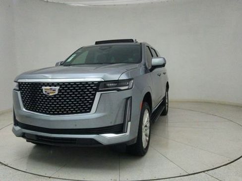 Used 2023 Cadillac Escalade Premium Luxury w/ Performance Package image 73