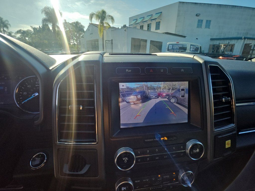 Used 2019 Ford Expedition XLT w/ Equipment Group 202A RWD image 20
